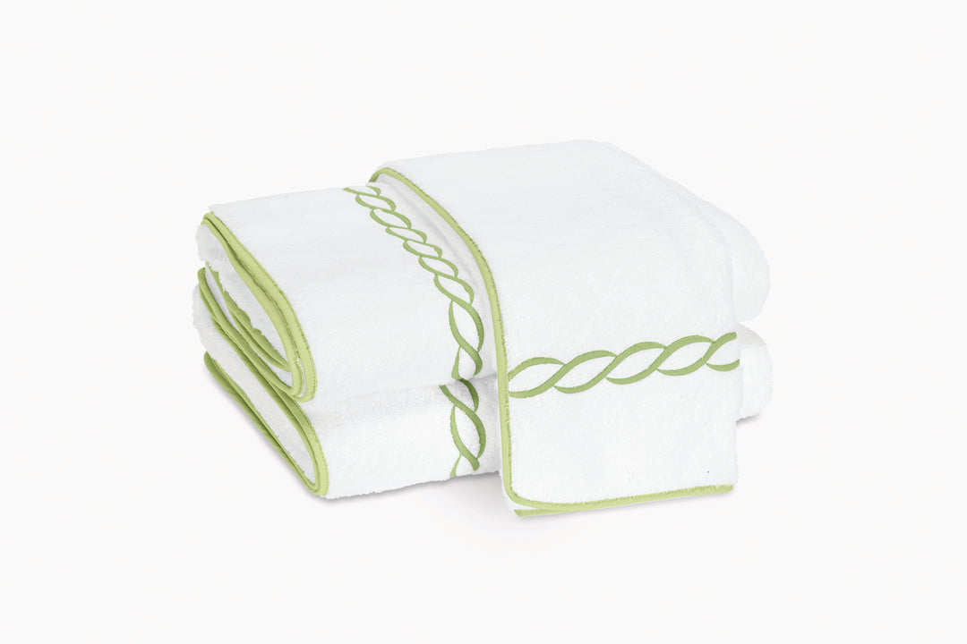 Classic Chain Bath Towel