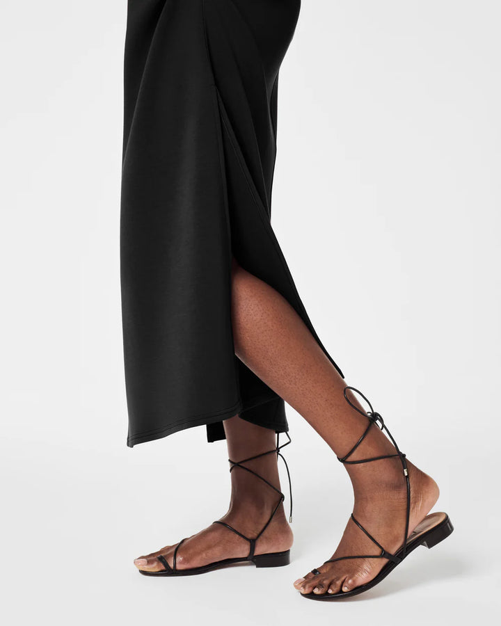 AirEssentials Maxi Dress | Very Black