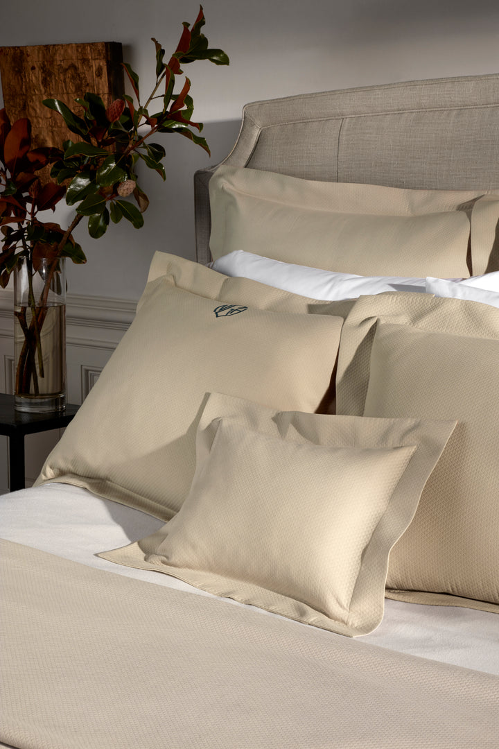 Elliot Coverlet