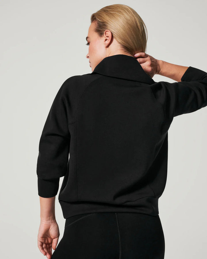 Air Essentials Half Zip | Black