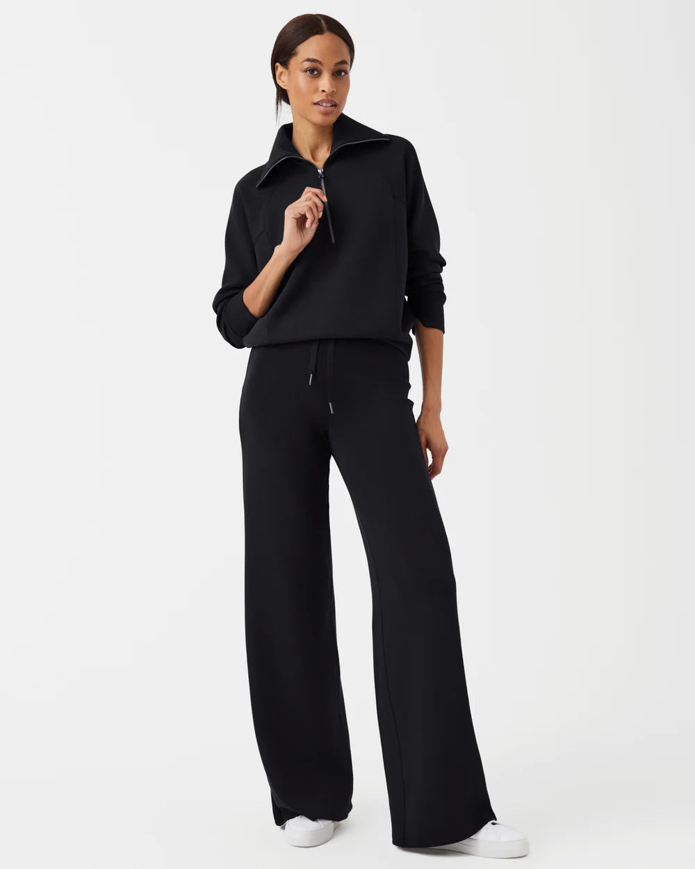 Air Essentials Half Zip | Black