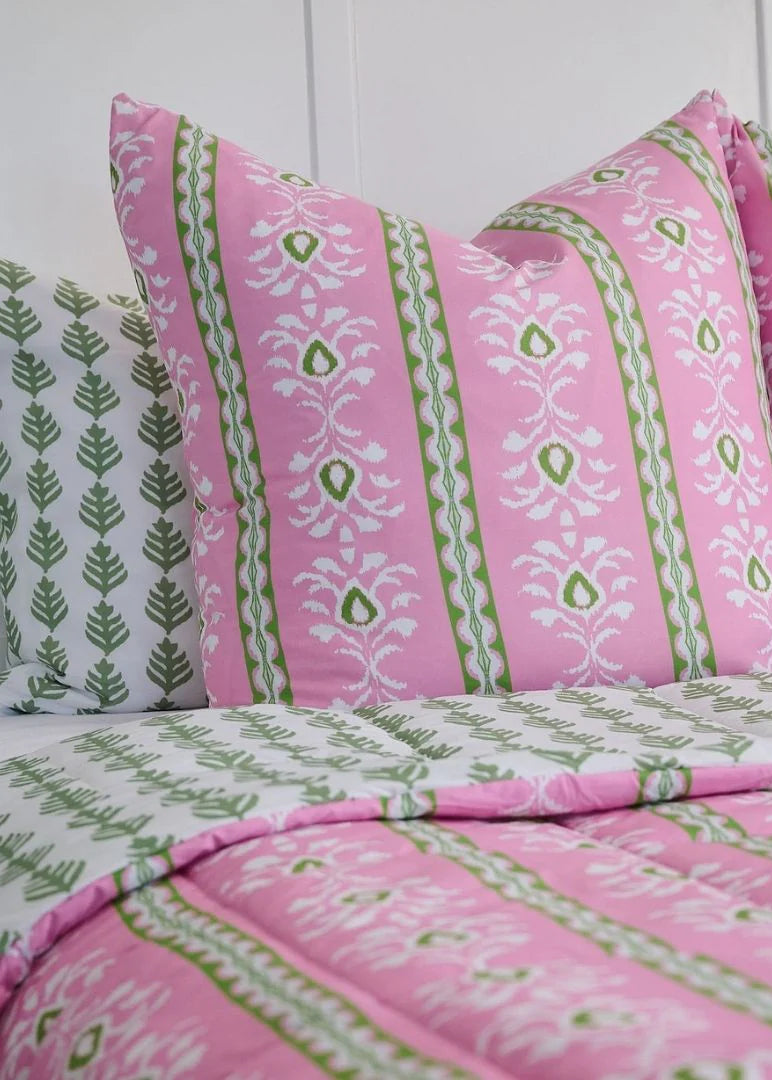 Laura Park Twin 3 Piece Comforter Set