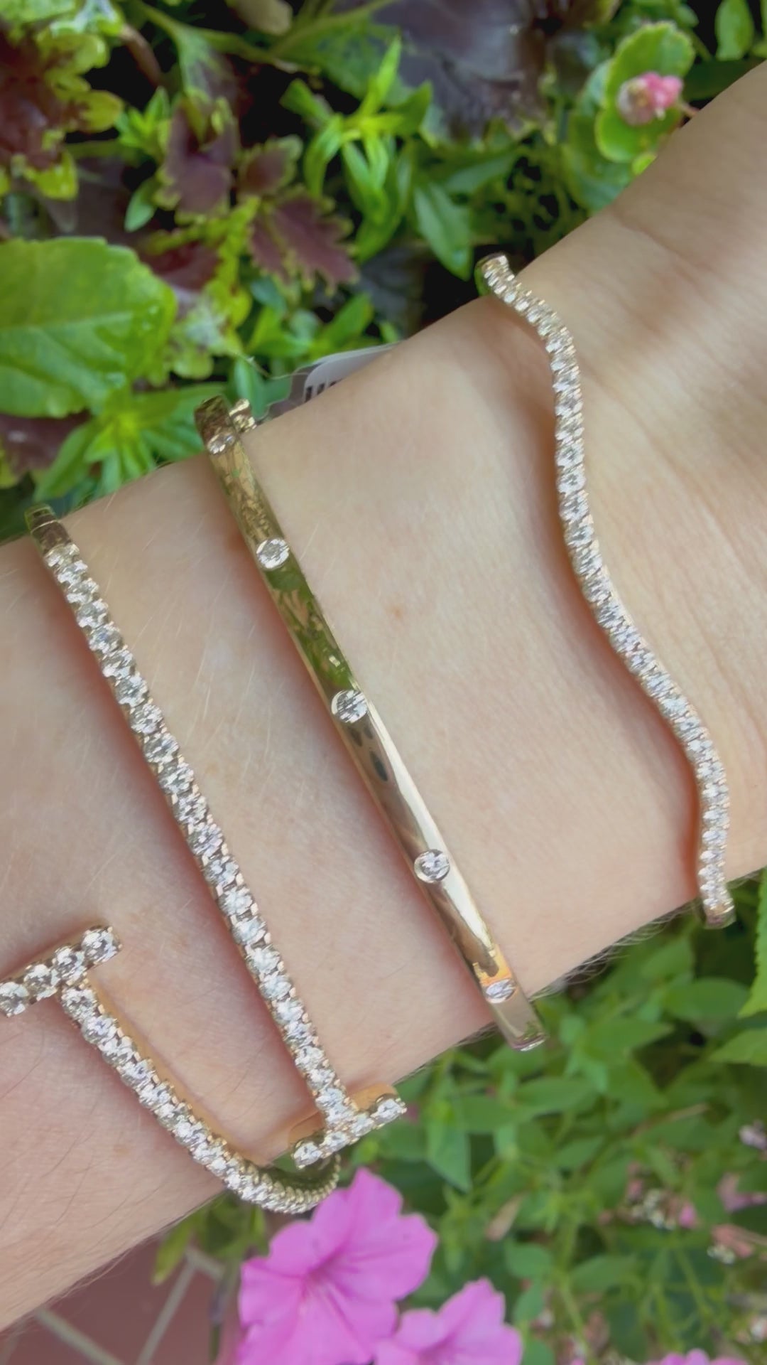 14kt Yellow Gold .24ct 7 Diamond Hard Bangle BV41Y
