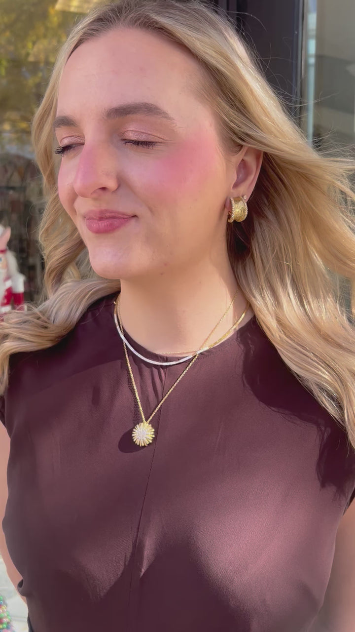 14kt Sunburst Pendant .86cts Diamonds