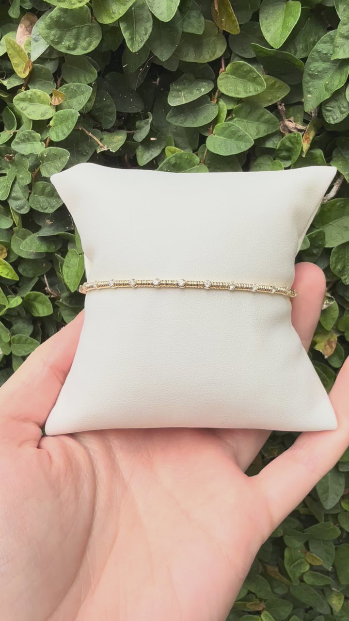 Diamond Station Flex Bracelet .27ct Dia B5938