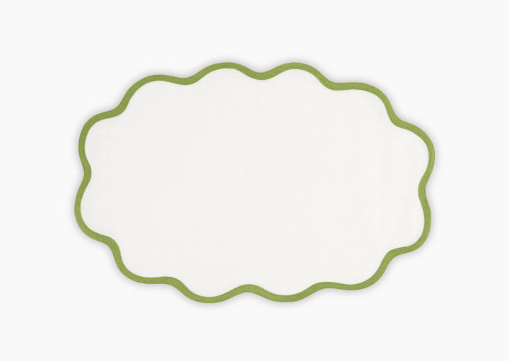 Scallop Edge Oval Placemat