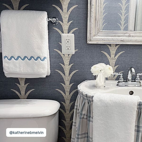 Weezie Wave Embroidered Bath Towel | + Colors