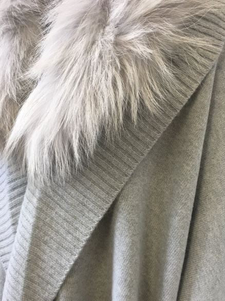 Cashmere Shawl with Genuine Fox Fur Collar | + Colors