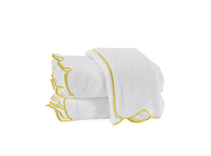Cairo Scallop Bath Collection