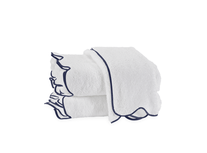 Cairo Scallop Bath Collection
