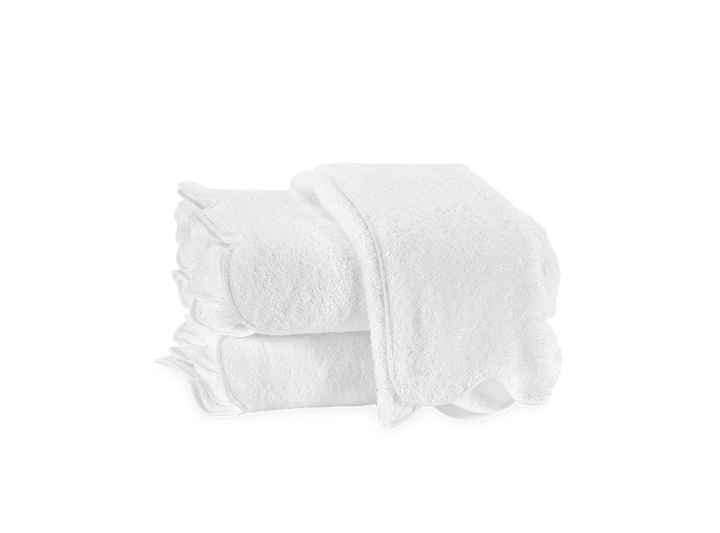 Cairo Scallop Bath Collection