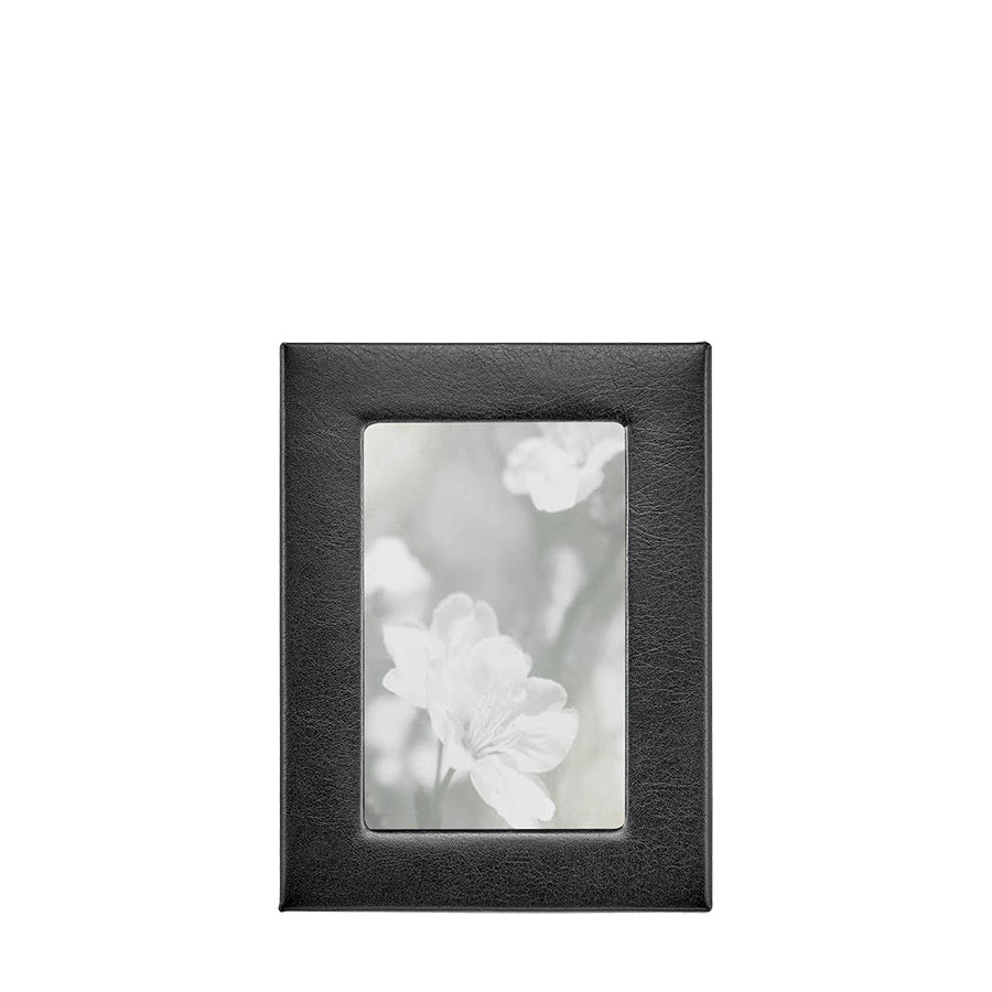 Personalized Leather Frames | 2 Week Delivery