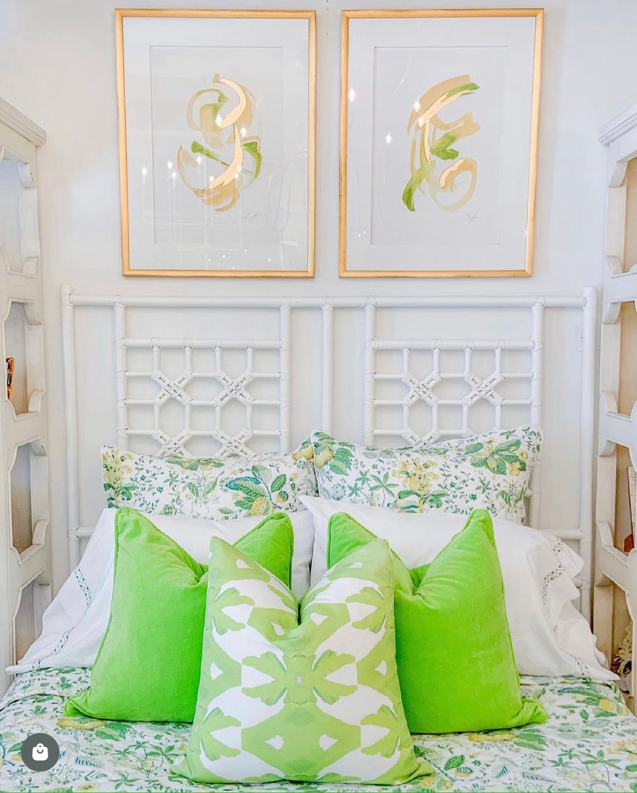 Laura Park Mosaic Outdoor Pillow - Thumbnail 4
